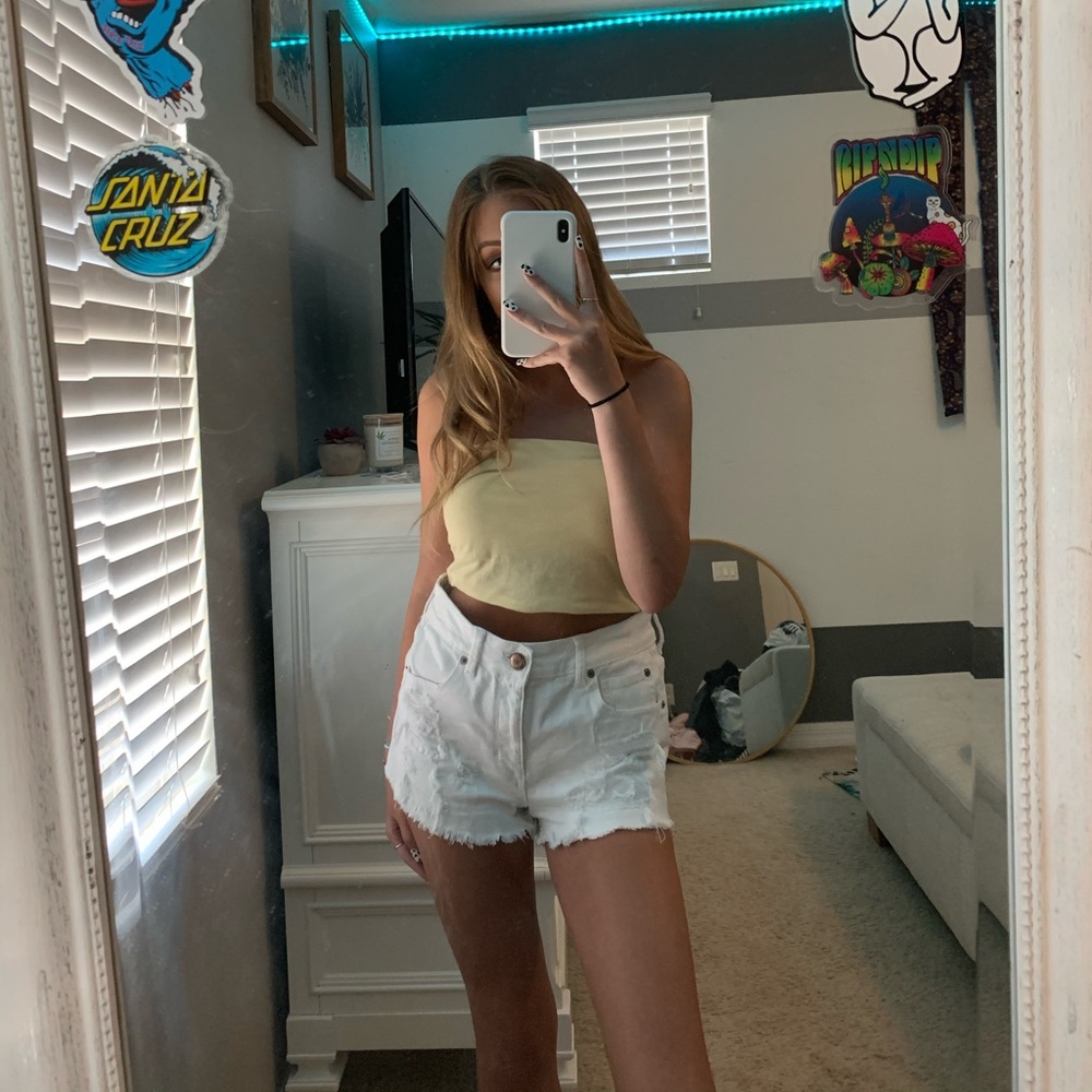american eagle white distressed shorts